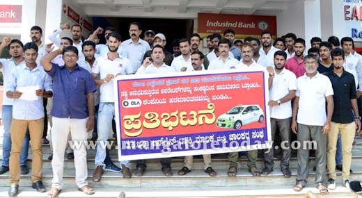 Taxi drivers in city detach from Ola  1